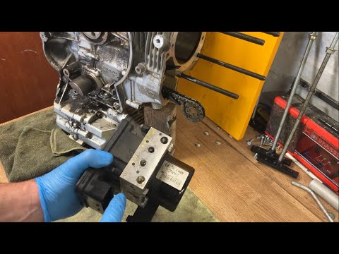 Видео: Неисправность и ремонт ABS BMW R1200GS Gen2