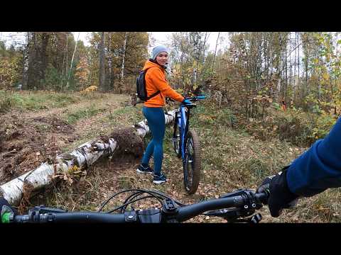Видео: Катаем с Леной по осенним закоулкам! ВЕЛОПОКАТУШКА #119
