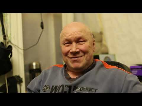 Видео: Переехал из Москвы в Кологрив история Геннадия часть-3