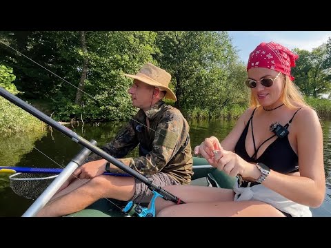 Видео: РЫБАЛКА НА КАРАСЯ С ЛОДКИ. ОТДЫХ ВДВОЕМ. ВЕЧЕР. ЛЕТО