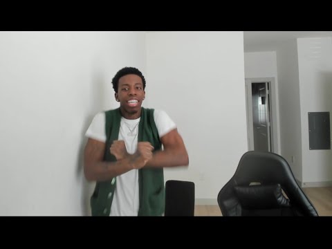 Видео: За мной в клубе следил парень, и это было СТРАШНО…