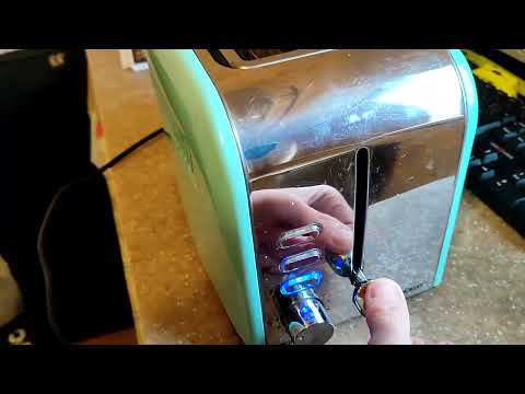 Видео: Тостер Silver Crest - ремонт