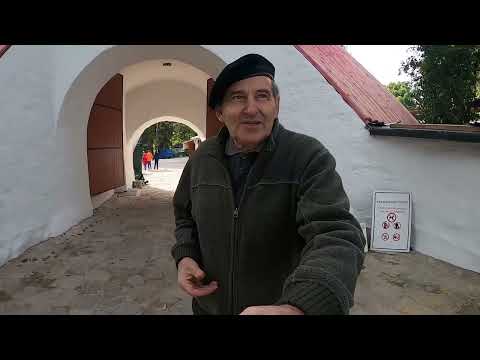 Видео: 3. ПАЗ-3201 ездит вокруг Печорского монастыря по пути в Мурманск