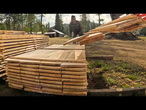 Видео: Секрет Сойера по вырезанию ИДЕАЛЬНЫХ досок из огромных бревен длиной 3 фута