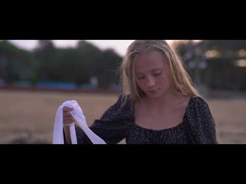 Видео: Клип на песню "Белый конь"