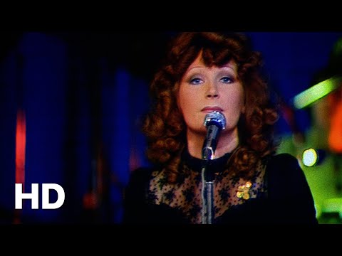 Видео: Алла Пугачёва - Возвращение (Official HD Video) [Live]