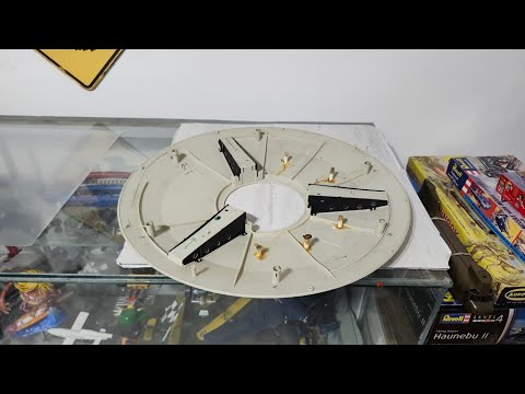 Видео: Max's Models после закрытия 29.10.25