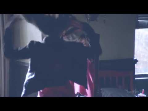 Видео: Деймон / Елена/ ее заводит звук баса