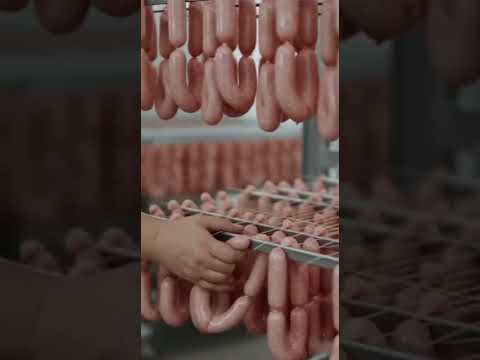 Видео: Сервелат по ГОСТу — это не просто любая КОЛБАСА #гост #сервелат #колбаса #колбаски