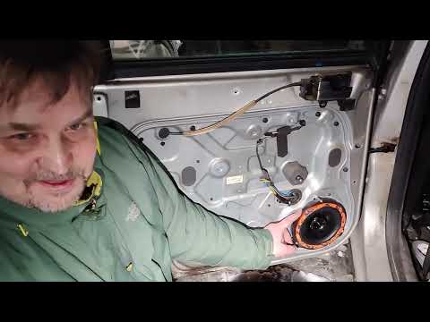 Видео: Замена штатных динамиков Форд Фокус 2 на DL Audio Gryphon Lite 165 V.2 (2 динамика, 16.5 см, 50 Вт).