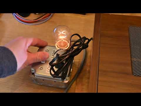 Видео: Сборка тестера тусклых лампочек для ремонта электроники с использованием деталей от Lowes и Findi...