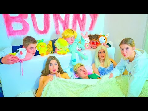 Видео: ПАРТИ и предизвикателство за момчета. Как да стигна до къщата на момичетата? Забавни ситуации