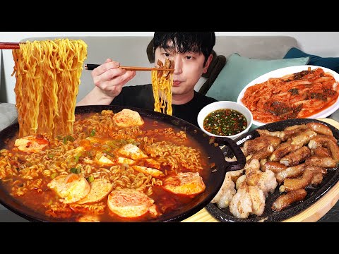 Видео: Острый рамен, говяжьи кишки на гриле MUKBANG REALSOUND ASMR EATINGSHOW