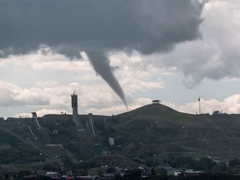 Видео: ПРЕДУПРЕЖДЕНИЕ О ТОРНАДО, ИЮЛЬ 22, 2015