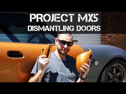 Видео: Проект MX5 — Как снять внешние дверные ручки, зеркала, обшивку и дверные карты