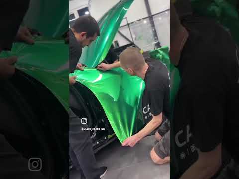 Видео: Автомобильная виниловая пленка Carbins PET Man Green C3 G61-16M #bmw #green #wrap #оклейкаавто