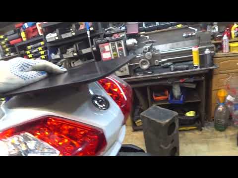 Видео: Sym maxsym 400. Дырявый бензобак. 12 февраля 2025г.