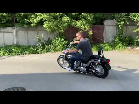 Видео: Осмотр мотоцикла Yamaha Drag Star 400 Custom с пробегом 12500 км