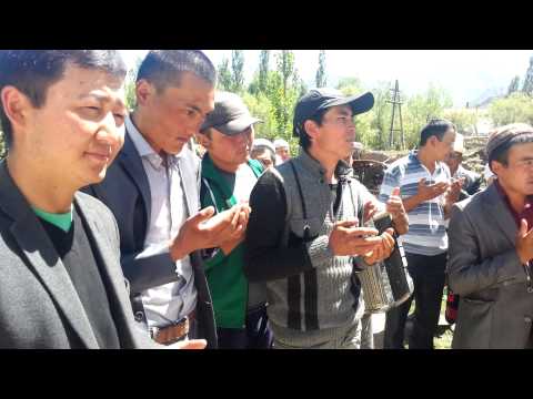 Видео: чоналай кара мык акай ырчы 1989дар той