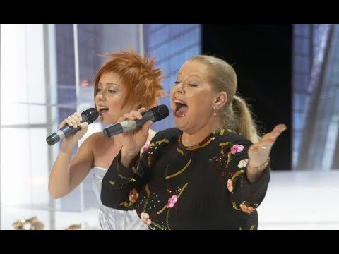 Видео: Людмила Сенчина и Юлия Савичева - Золушка & Если в сердце живёт Любовь