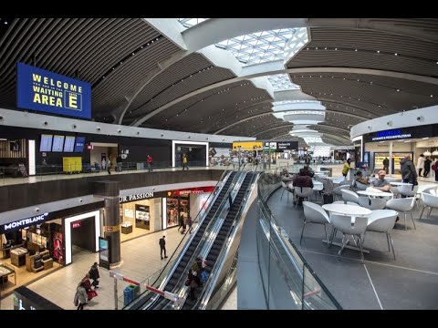 Видео: Мои впечатления от аэропорта в Риме, Италия. Международный аэропорт Рим-Фьюмичино.