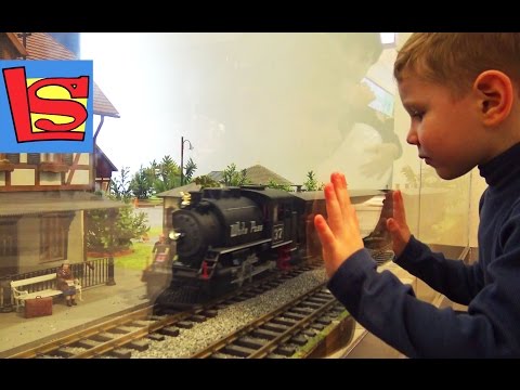Видео: Большой магазин игрушек и Детская железная дорога за 700000 тысяч ЦДМ в Москве