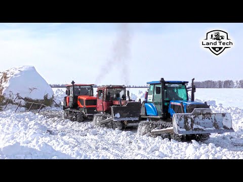 Видео: Как в СССР: Гусеничные тракторы вытаскивают огромные скирды с поля - ДТ-75, Агромаш 90ТГ, ВТГ-90!