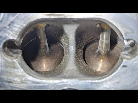 Видео: "ГТ" Чистка впускных каналов ДВС с помощью "орешника" - что для этого нужно..!??