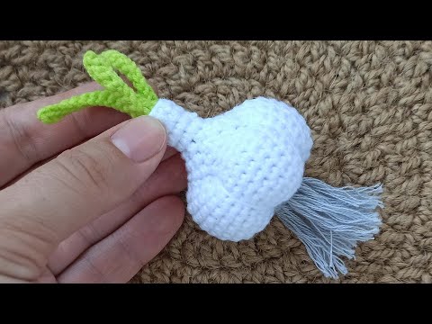 Видео: Чеснок вязаный крючком/crochet garlic/Knoblauch häkeln/crochet vegetables/Gemüse häkeln