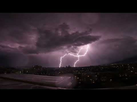 Видео: ⚡ Гръмотевична буря над София | Sofia thunder storm 27.09.2022