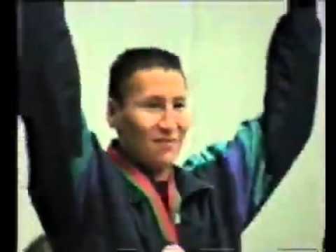 Видео: Василий Васильев - двухкратный чемпион мира по кикбоксингу 1995, 1997 г.