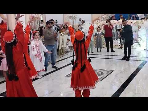 Видео: Ракси зебои Помери.Памирский танец