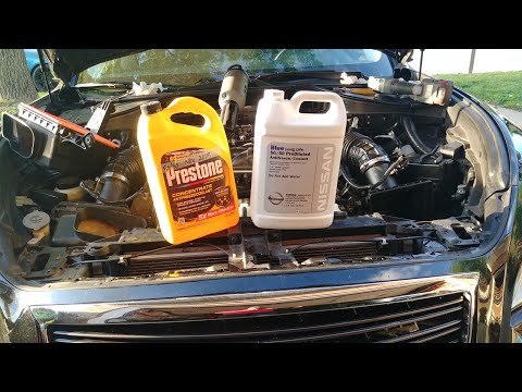 Видео: Infiniti M56 M37 Q70, доливка охлаждающей жидкости, прокачка системы. Какого цвета?