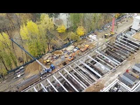 Видео: Началась обратная засыпка на площадке Бульвар Генерала Карбышева Рублёво-Архангельской линии 