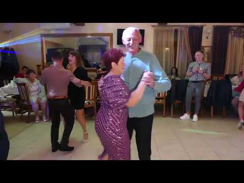 Видео: ВЕСІЛЬНІ ПІСНІ. СПІВАЄ ПРИКАРПАТТЯ 20