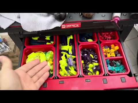 Видео: Работа с холодным клеем новичкам полезно будет #pdr #automobile