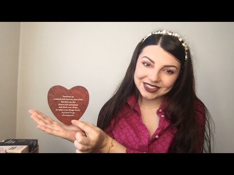 Видео: ВАУ! Новая Колода!! ЧТО ПРИГОТОВИЛА СУДЬБА ДЛЯ ВАС В ЭТОМ ГОДУ? Ю Таро Лайв Гадание на Картах Таро