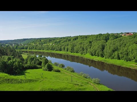 Видео: За речкой, за быстрою зеленые берега