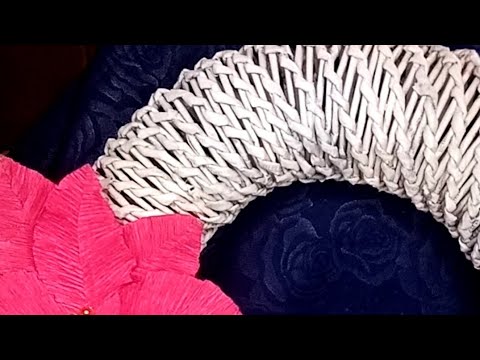 Видео: 🎄 Рождественский венок🎅p. Из бумажных лозы - газета.   