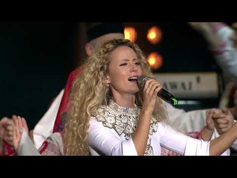 Видео: Деси Добрева - Кой уши байряка LIVE 2019 / Desi Dobreva - Koi Ushi Bairyaka LIVE 2019