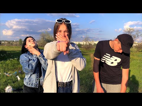 Видео: РЕБЯТА ВЕДУТ СЕБЯ СТРАННО! ЧТО-ТО НЕ ТАК...