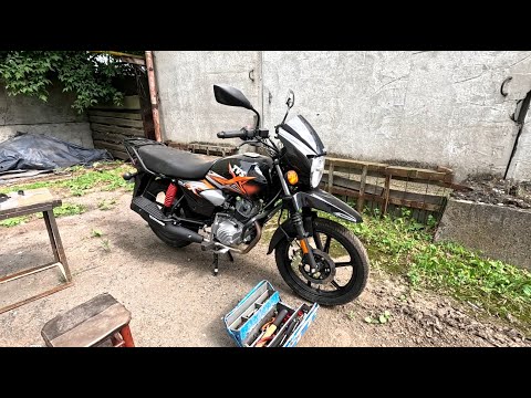 Видео: Стандартное ТО простого мотоцикла, на примере индийского TVS HLX 150X. Часть 1. Замена масла.