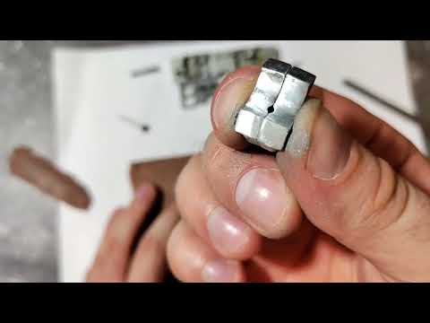 Видео: Балконная дверь плохо закрывается | Ремонт замка-защелки