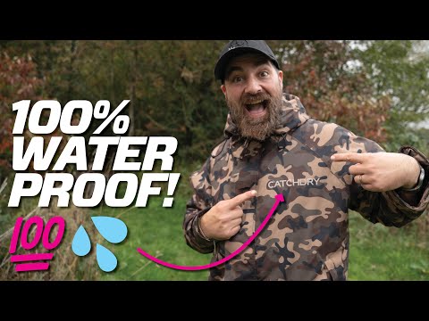 Видео: 100% водонепроницаемая рыболовная куртка 💪 | Catchdry