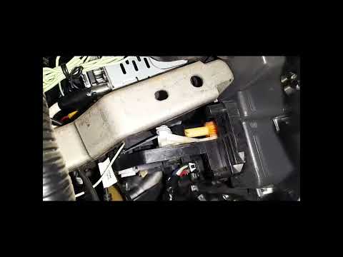 Видео: НЕ РАБОТАЕТ КРУТИЛКА ЗАСЛОНКИ ПЕЧКИ НА НИССАН ЖУК 2011 ГОДА.(ПРОБЛЕМА РЕШЕНА).