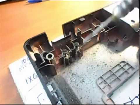 Видео: Восстановление крепления петли ноутбука на примере Lenovo G580
