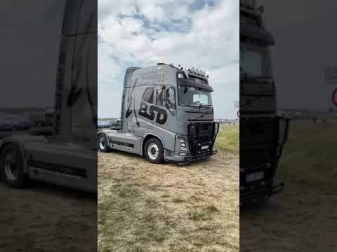 Видео: #ДАЛЬНОБОЙ​​ - VOLVO 🔥#Большегруз​​#volvo​​ #scania​​#камаз​​#фура​​#тонар​​#truck​​ #DAF