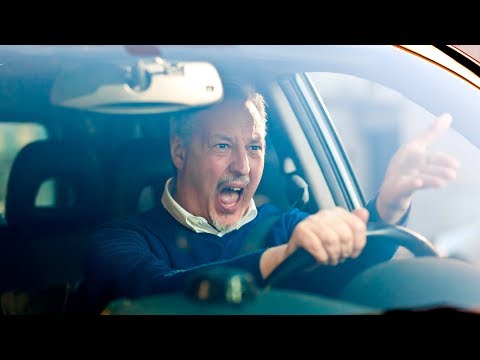 Видео: Вело vs авто, август. Автодятлы сигналят.