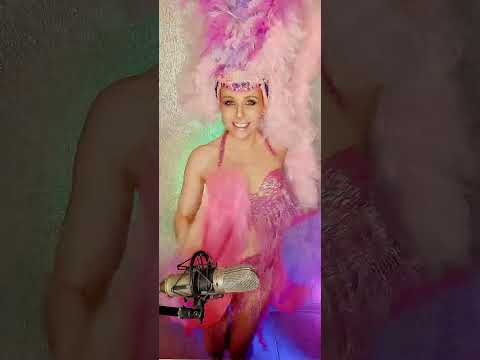 Видео: Гимн травести Raining Men НА РУССКОМ (Полная версия) #переводпесни