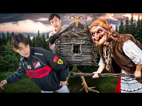 Видео: БАБА-ЯГА НЕ ВПУСКАЕТСЯ В ДОМ 🧙🏻‍♀️ | Мини-фильм🎥
